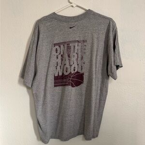 Nike Gray Short Sleeve Athletic Tee